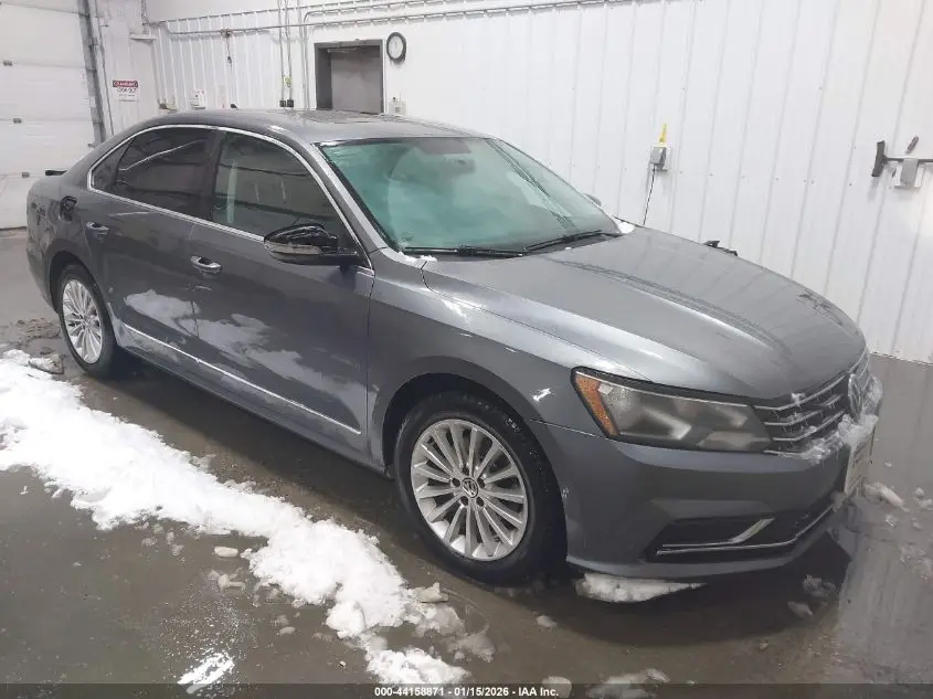 VOLKSWAGEN PASSAT 2016. Lot# 44158871. VIN 1VWBT7A37GC027784. Photo 1