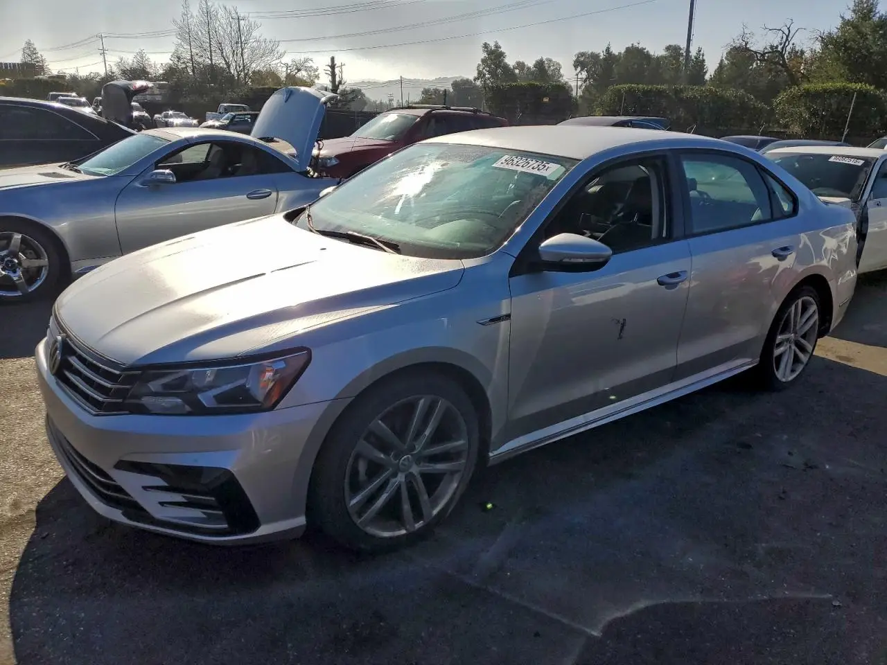 VOLKSWAGEN PASSAT 2018. Lot# 96326735. VIN 1VWAA7A37JC000979. Photo 1