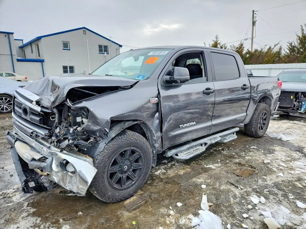 TOYOTA TUNDRA 2013. Lot# 75913815. VIN 5TFDY5F16DX277384. Photo 1
