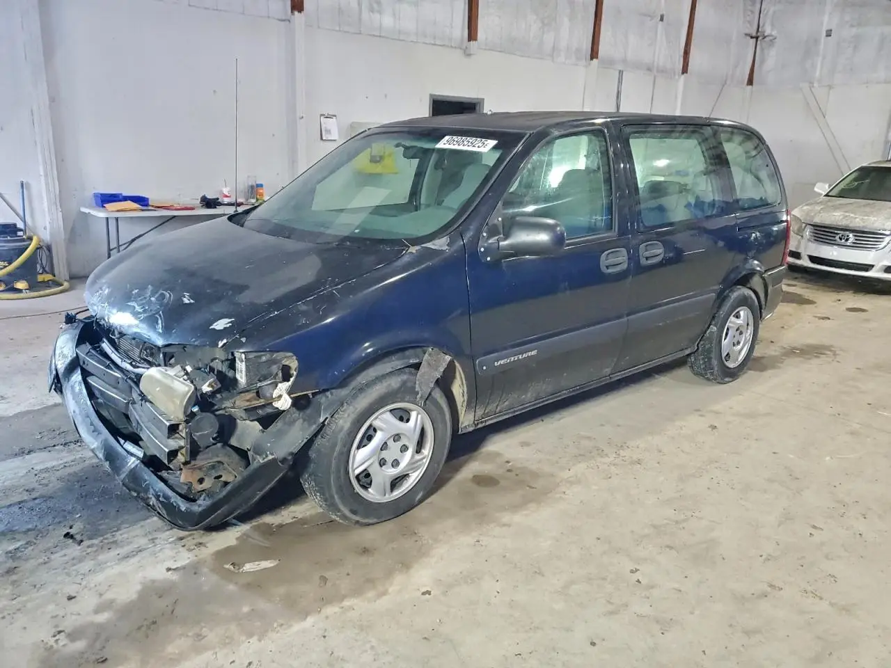 CHEVROLET VENTURE 2003. Lot# 96985925. VIN 1GNDU23E43D177678. Photo 1