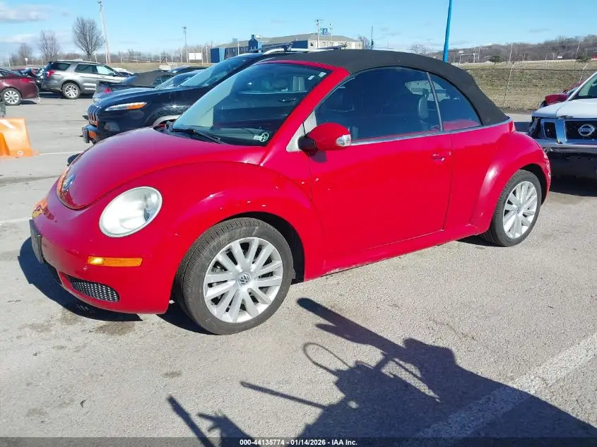 VOLKSWAGEN NEW BEETLE 2010. Lot# 44135774. VIN 3VWRW3AL4AM010168. Photo 1