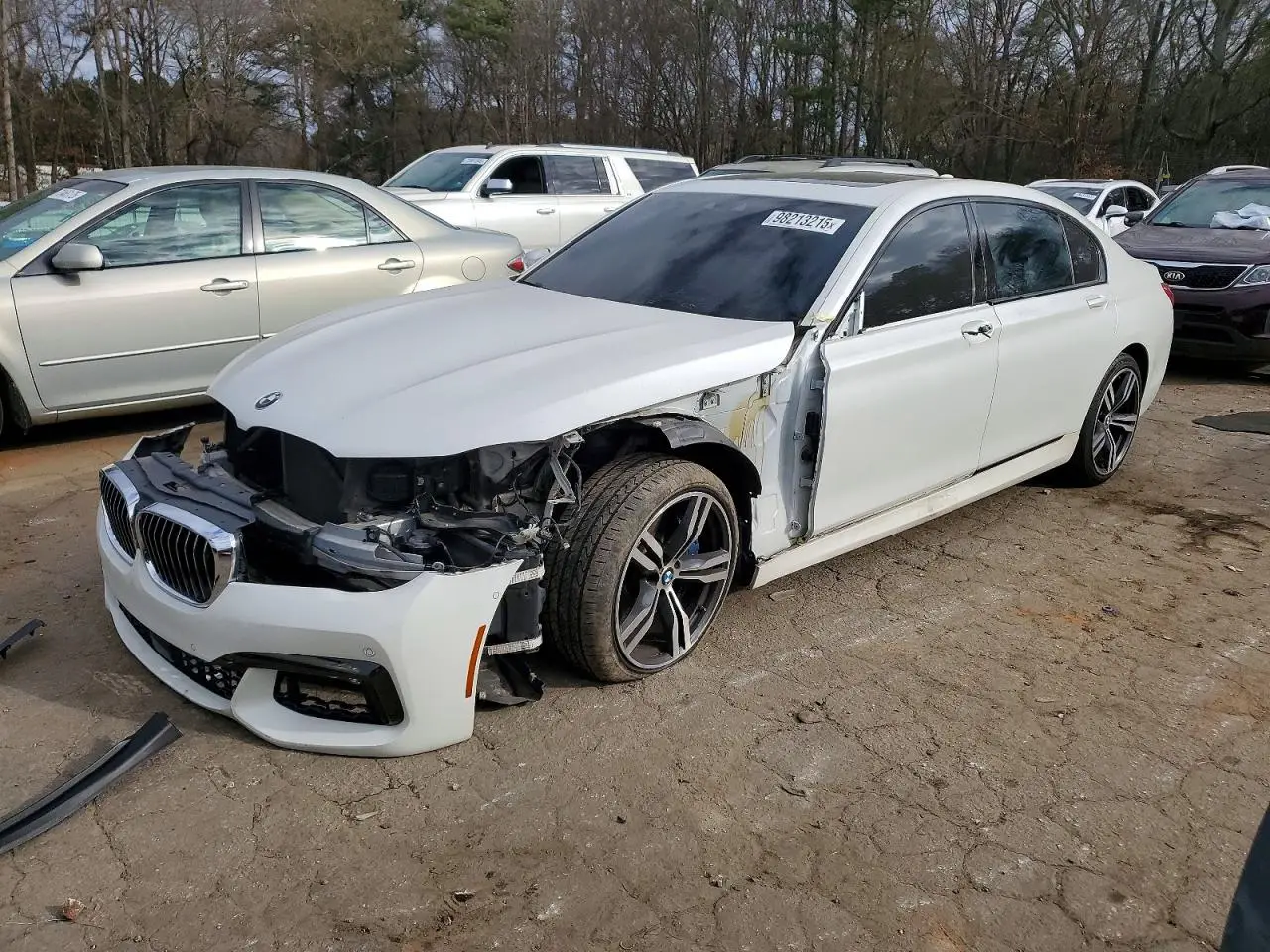 BMW 7 SERIES 2018. Lot# 98213215. VIN WBA7F0C56JGM22994. Photo 1
