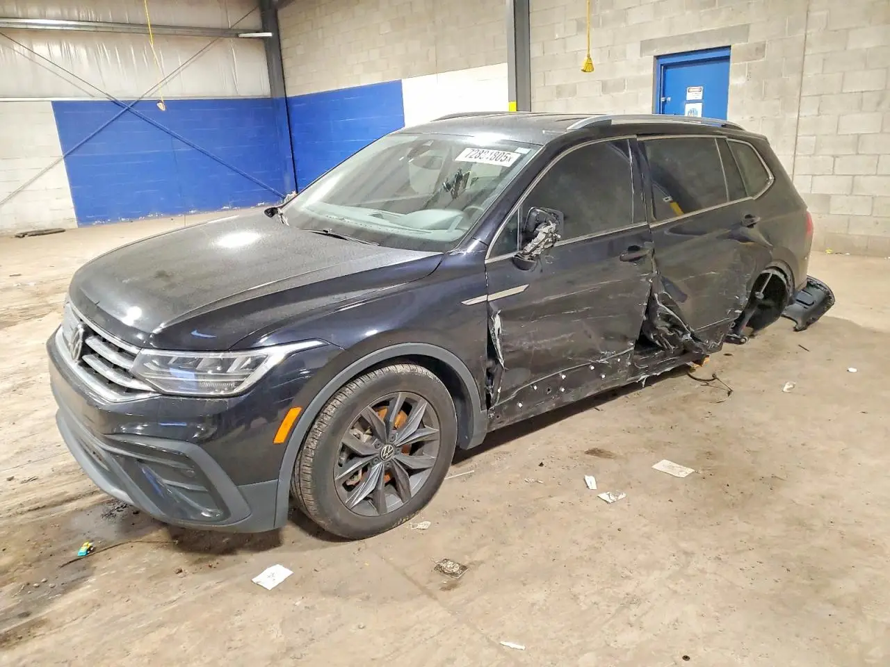 VOLKSWAGEN TIGUAN 2022. Lot# 72881805. VIN 3VV3B7AXXNM132393. Photo 1