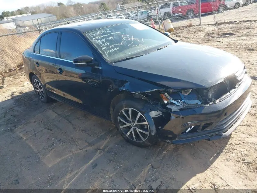 VOLKSWAGEN JETTA 2017. Lot# 44123772. VIN 3VWDB7AJ6HM220325. Photo 1