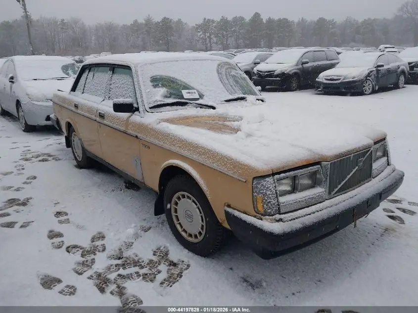 VOLVO 244 1985. Lot# 44197828. VIN YV1AX8846F3135314. Photo 1
