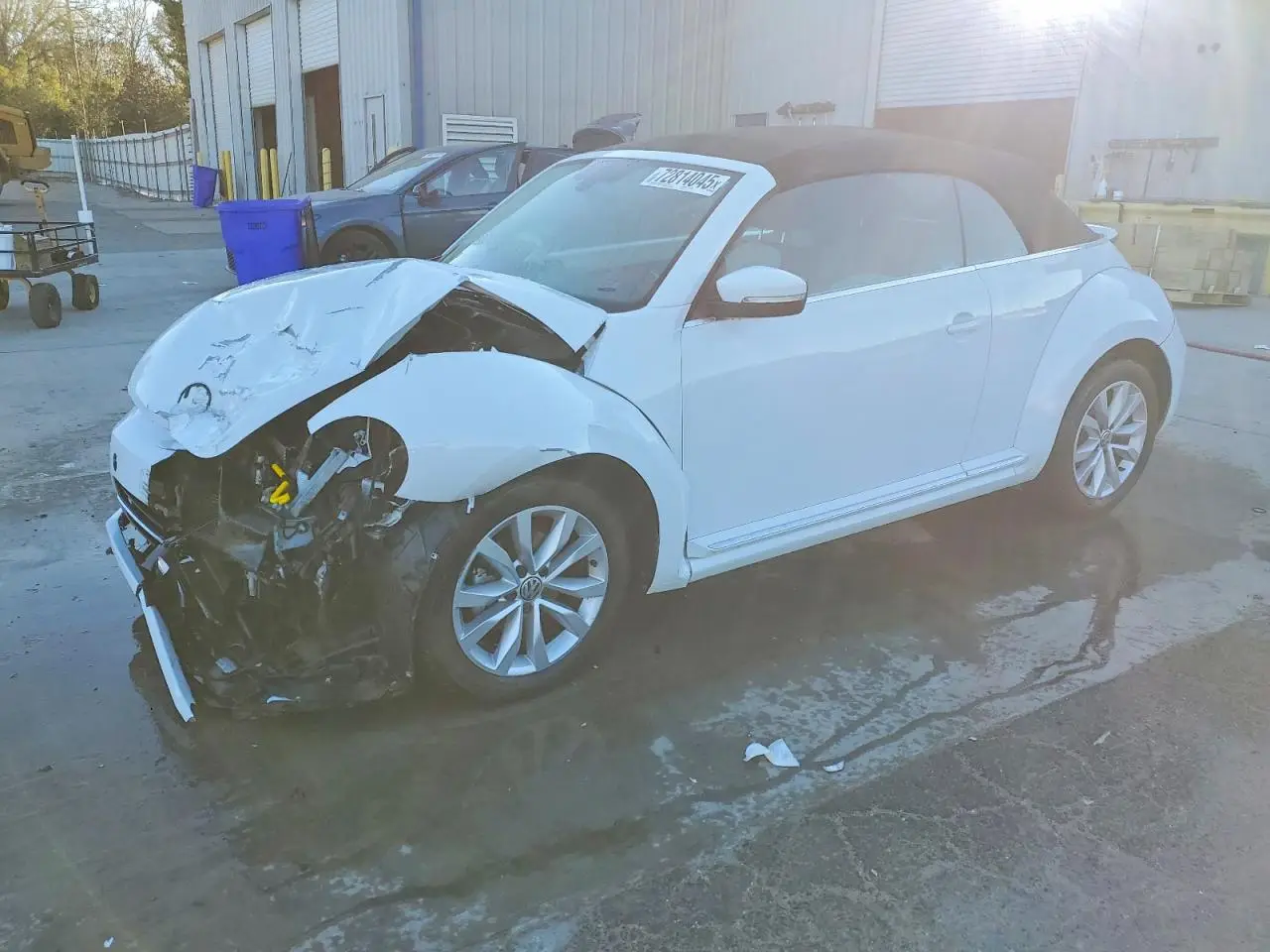 VOLKSWAGEN BEETLE 2017. Lot# 72814045. VIN 3VW517AT6HM814793. Photo 1