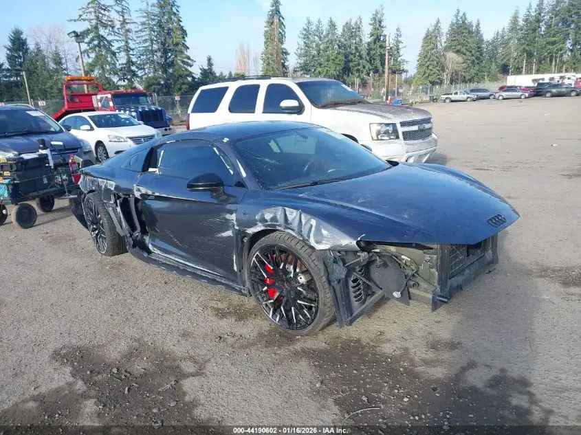 AUDI R8 2018. Lot# 44190602. VIN WUABAAFX7J7902446. Photo 1