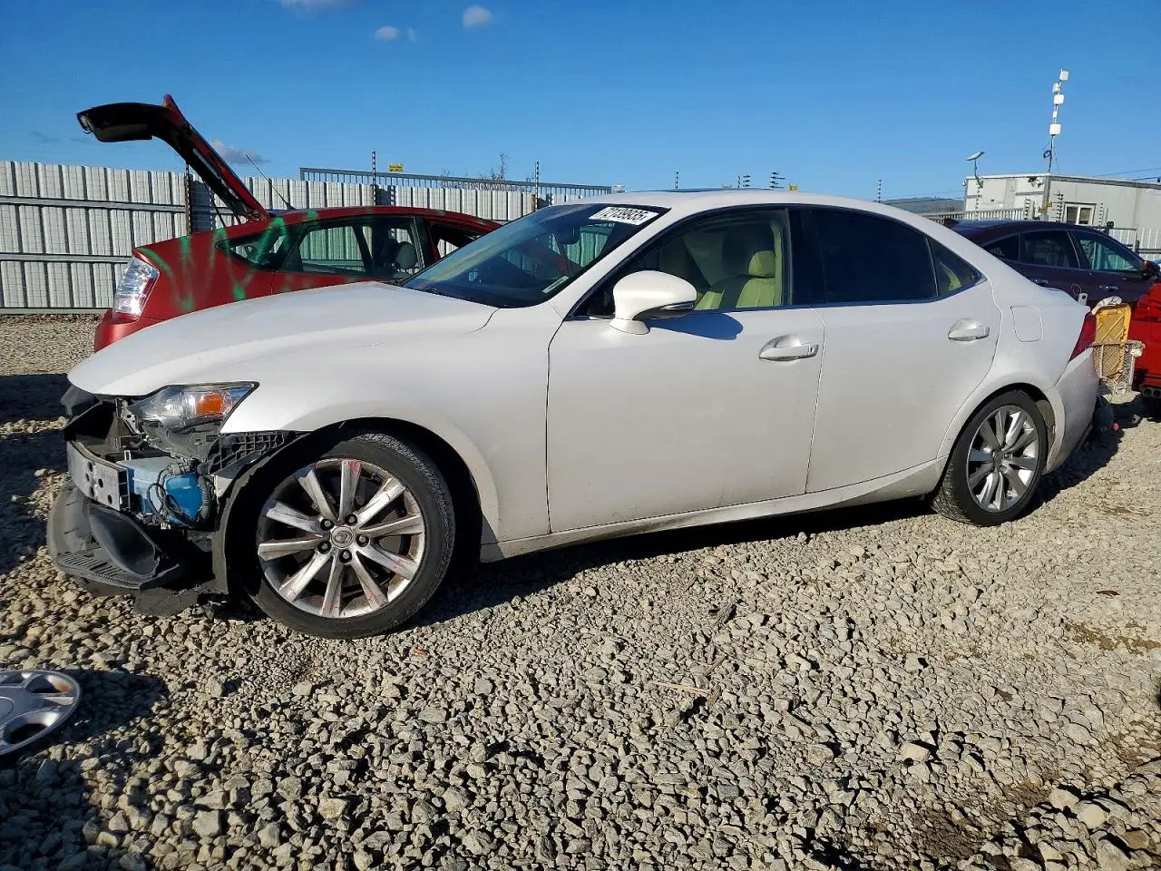LEXUS IS 2016. Lot# 72139935. VIN JTHBA1D23G5029754. Photo 1
