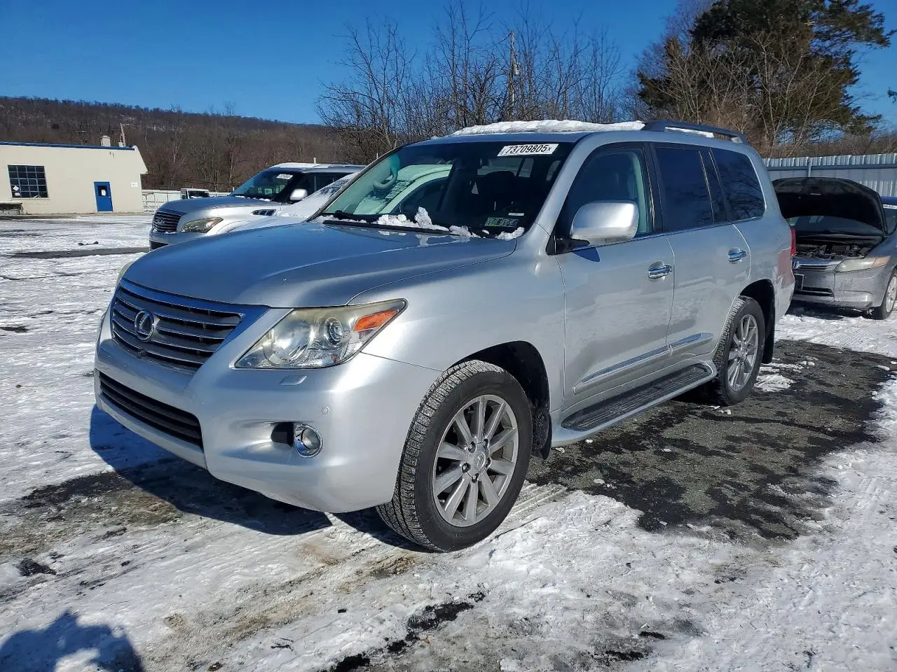 LEXUS LX570 2011. Lot# 73709805. VIN JTJHY7AX6B4076489. Photo 1