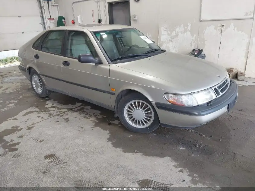 SAAB 900 1995. Lot# 43228414. VIN YS3DF55V4S2027025. Photo 1