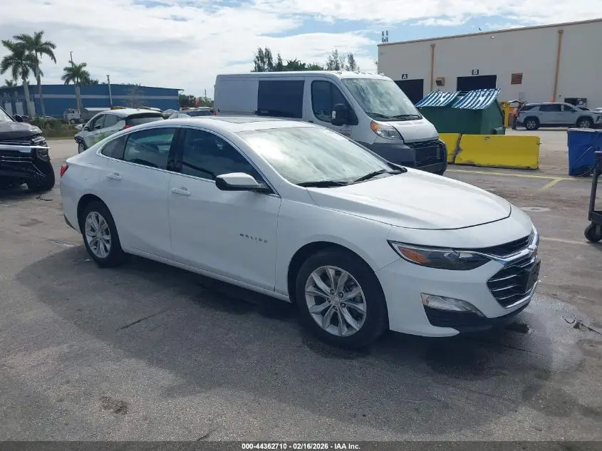 CHEVROLET MALIBU 2024. Lot# 44362710. VIN 1G1ZD5STXRF136395. Photo 1