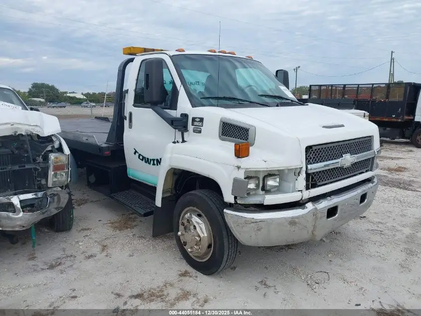 CHEVROLET CC5500 2006. Lot# 44055184. VIN 1GBE5C1236F423061. Photo 1