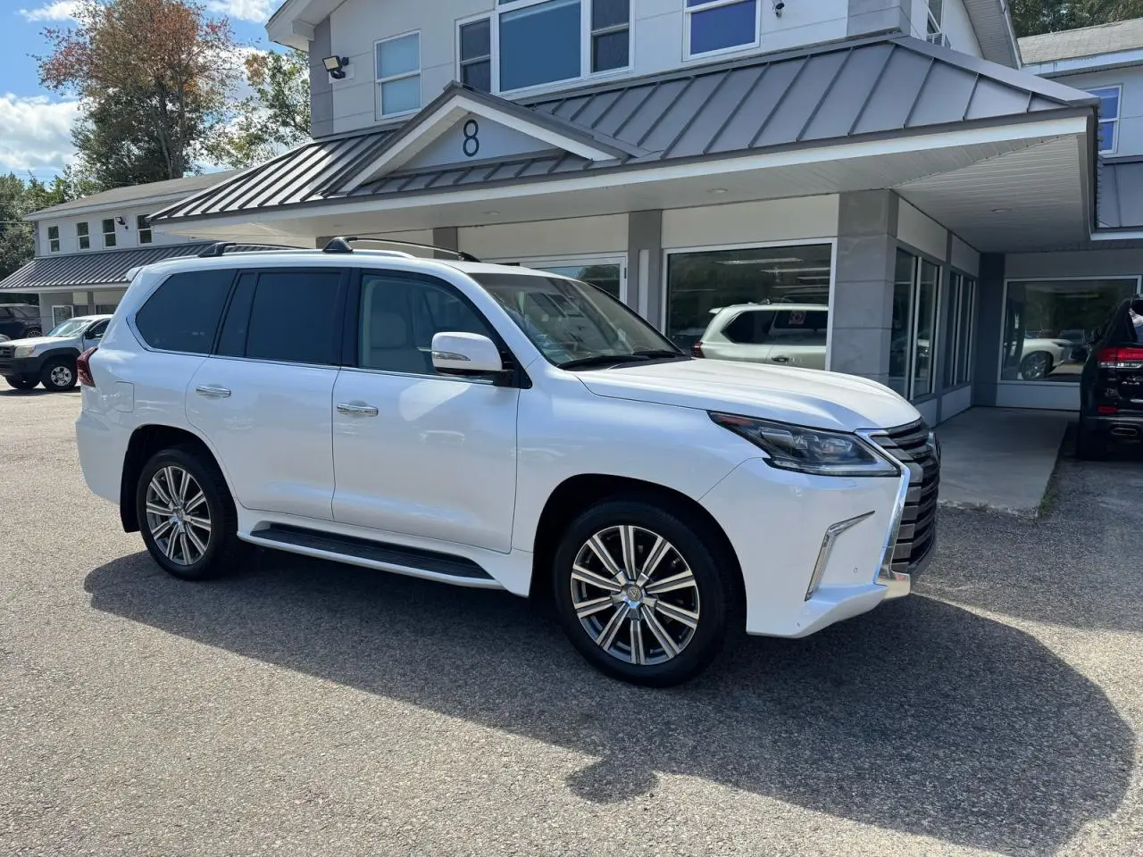LEXUS LX570 2016. Lot# 72264855. VIN JTJHY7AX0G4198272. Photo 1