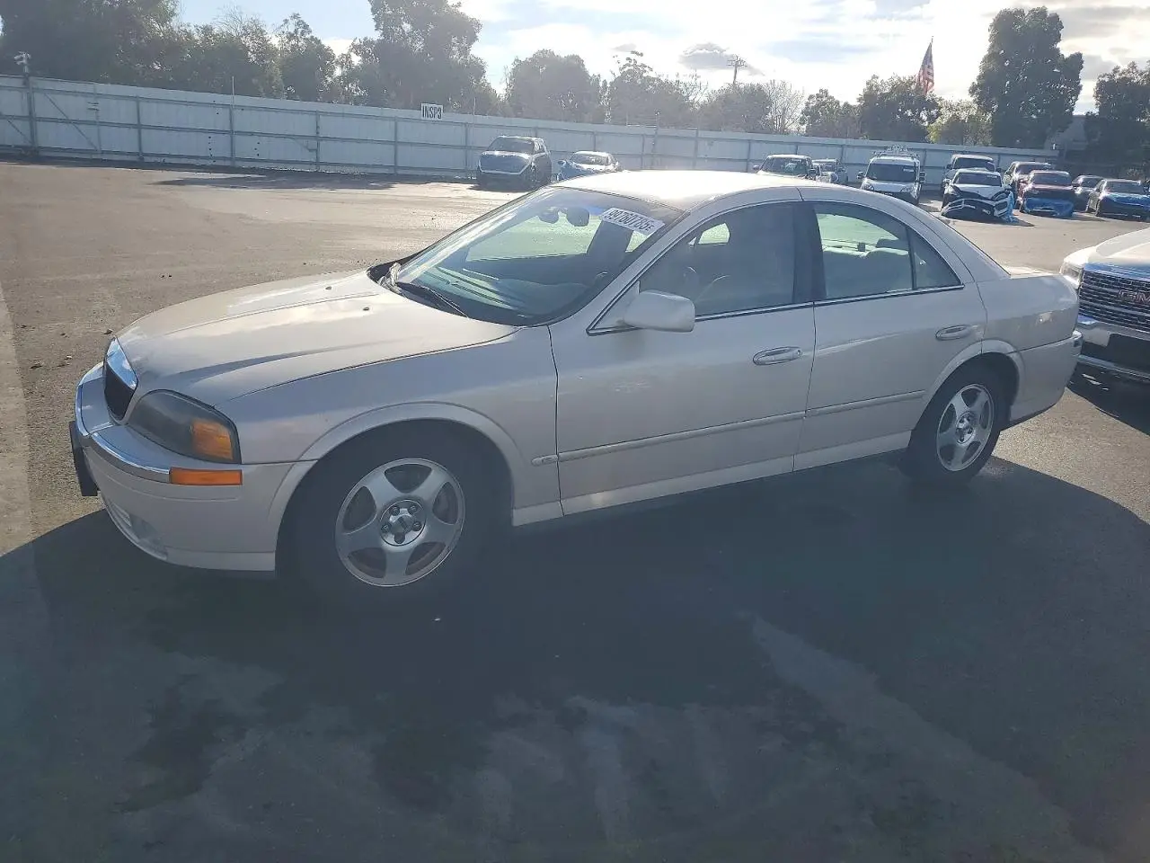 LINCOLN LS SERIES 2000. Lot# 99760785. VIN 1LNHM86S2YY931333. Photo 1