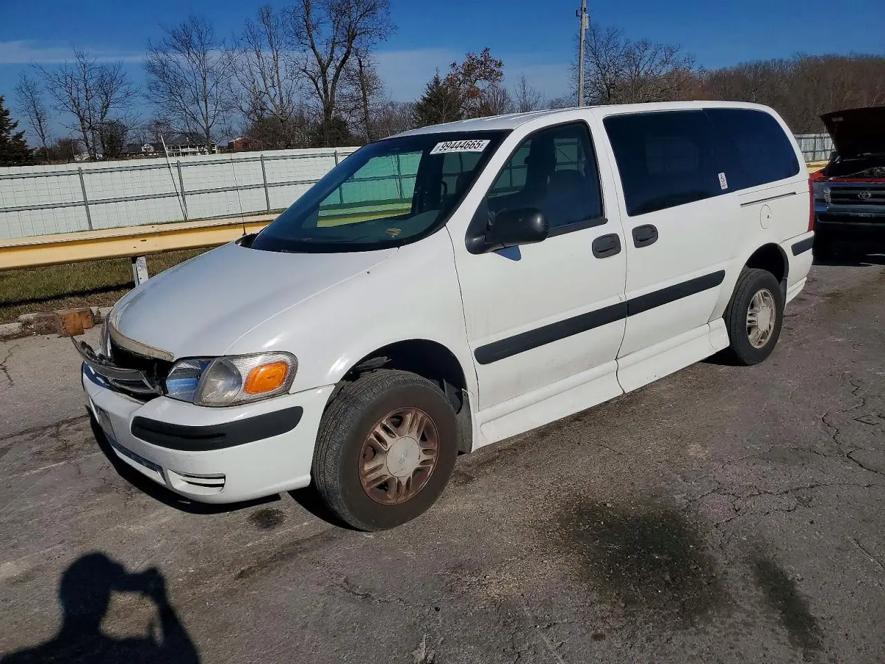 CHEVROLET VENTURE 2004. Lot# 99444665. VIN 1GBDX23E74D189765. Photo 1