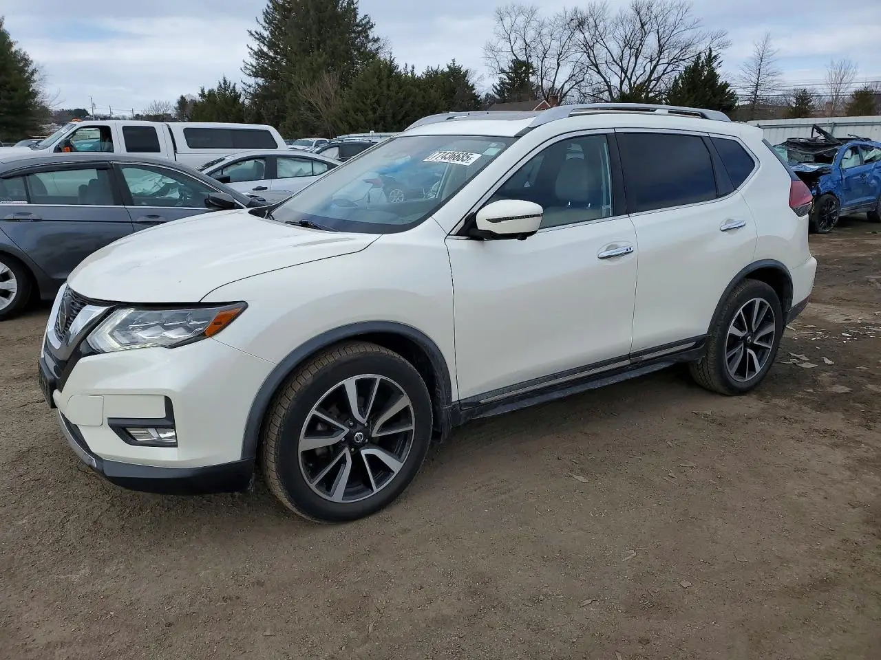 NISSAN ROGUE 2018. Lot# 77436685. VIN JN8AT2MV5JW322844. Photo 1