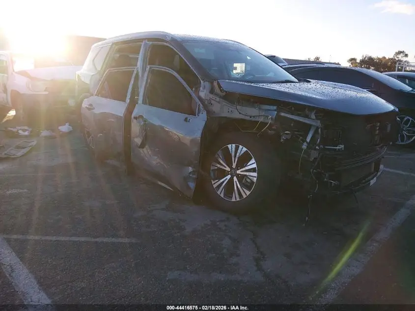 NISSAN ROGUE 2022. Lot# 44416575. VIN 5N1BT3BA7NC700722. Photo 1